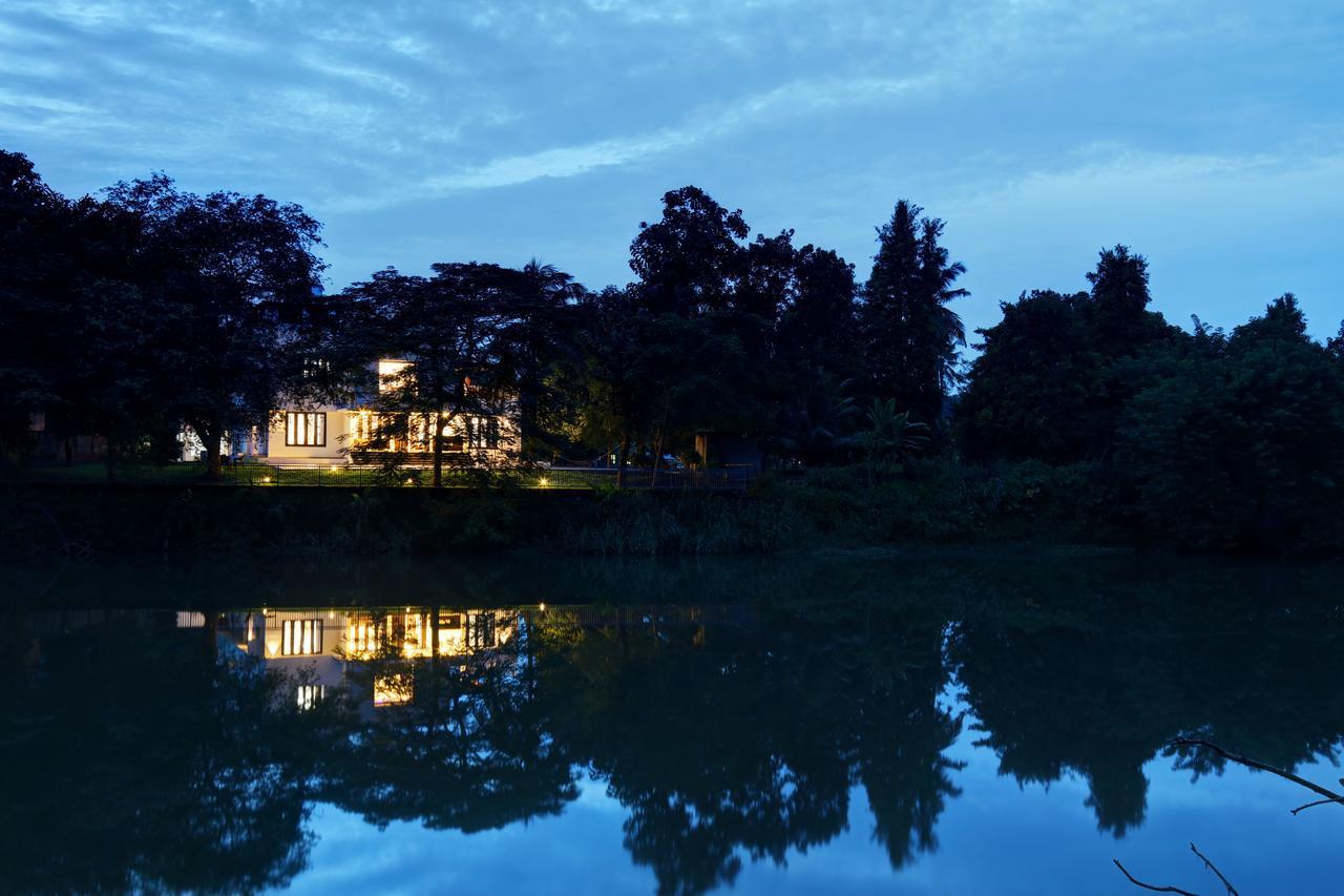 นาธิโยราม ริเวอร์ รีทรีต Bed & Breakfast Kochi ภายนอก รูปภาพ