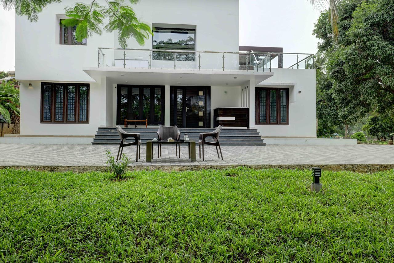 นาธิโยราม ริเวอร์ รีทรีต Bed & Breakfast Kochi ภายนอก รูปภาพ